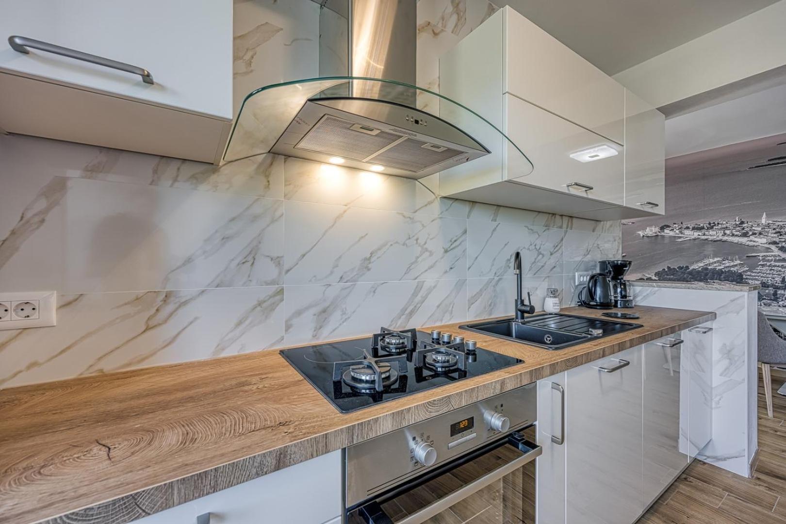 Apartment Jozefina Luxury, 100 M From The *