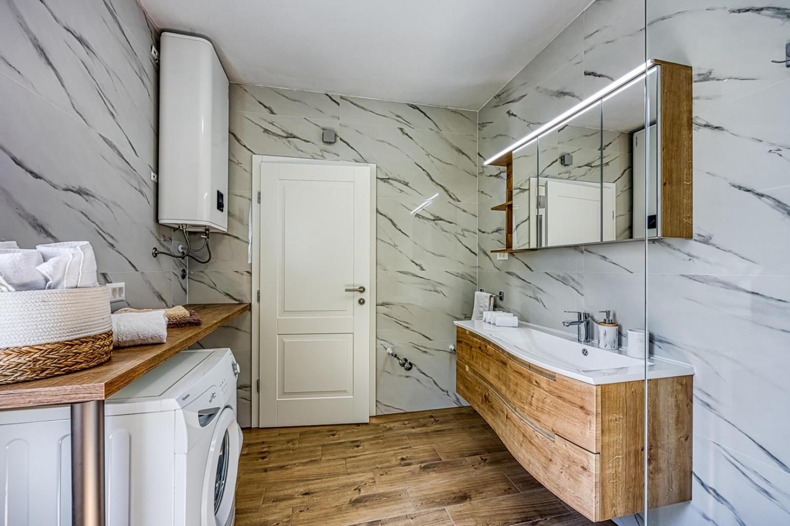Apartment Jozefina Luxury, 100 M From The Porec