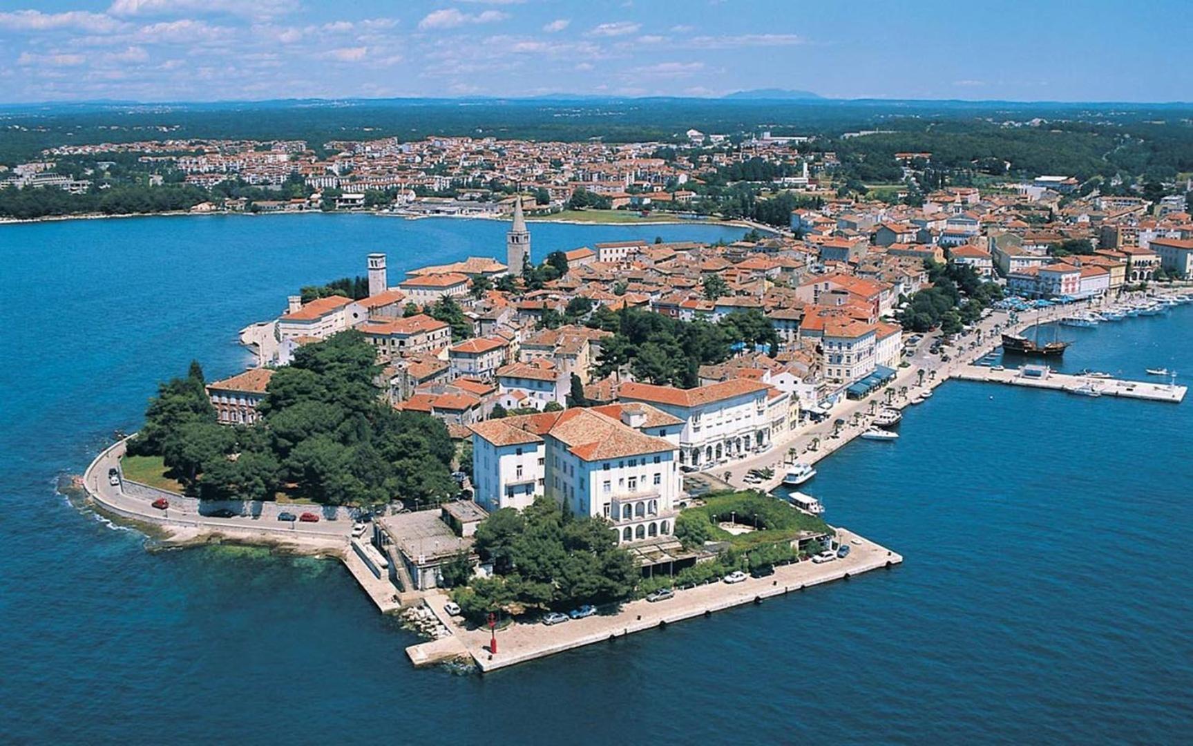 Apartment Jozefina Luxury, 100 M From The