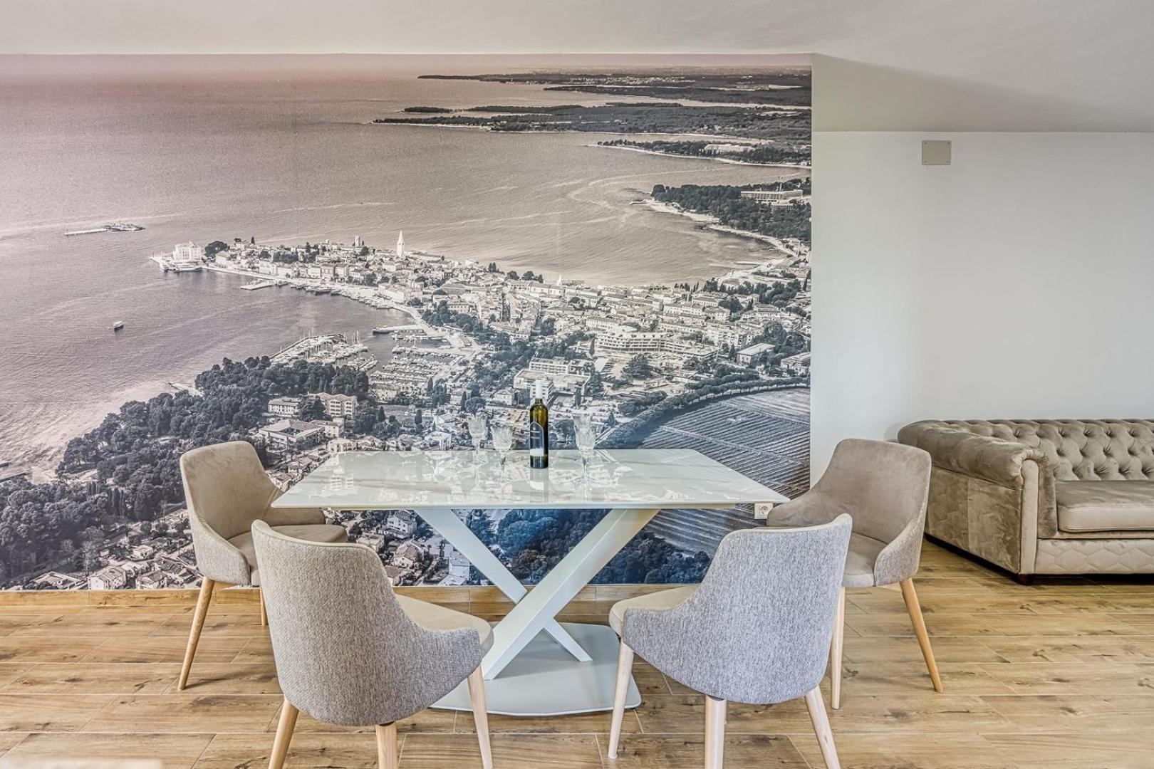 Jozefina Luxury, 100 M From The Porec