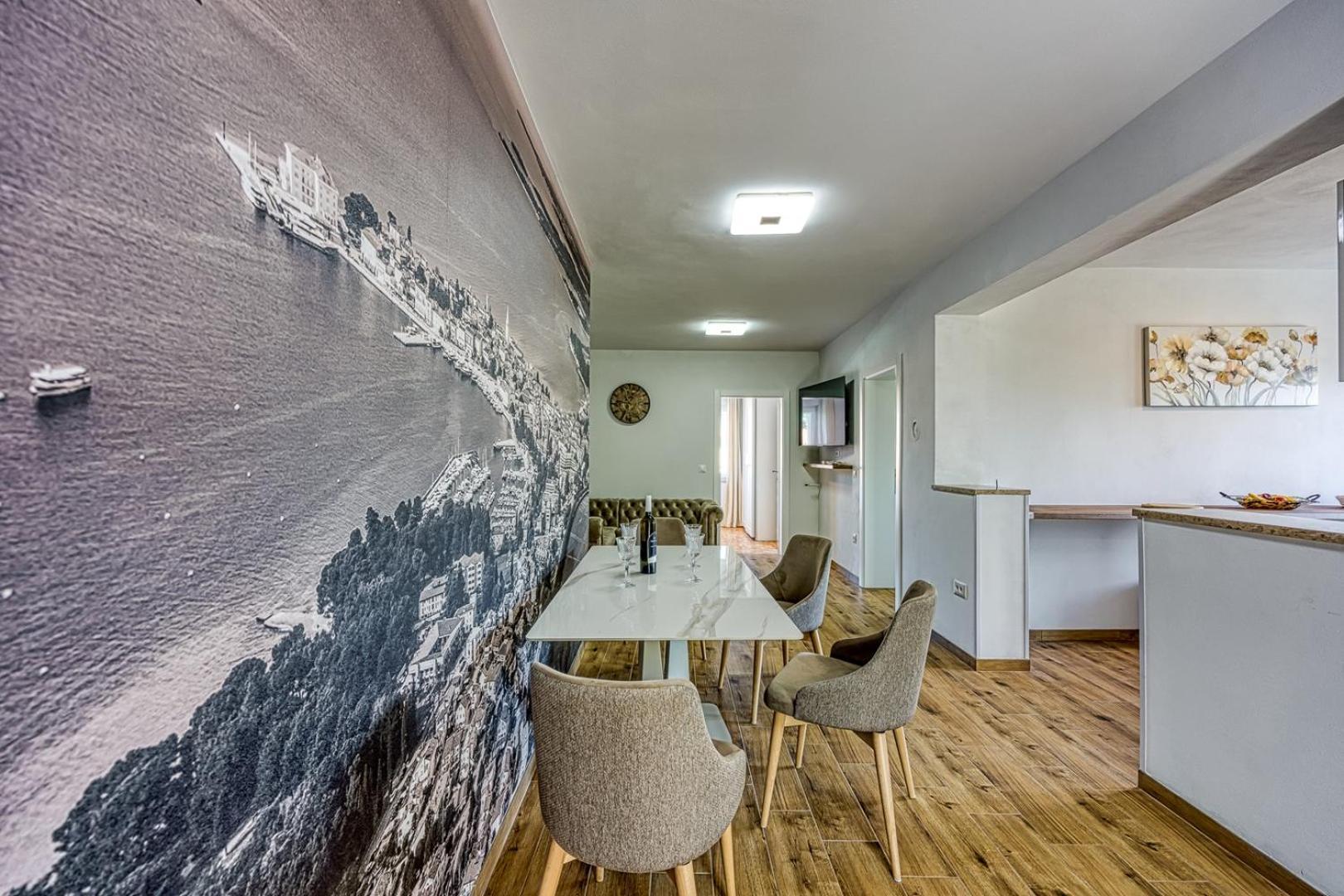 Jozefina Luxury, 100 M From The Apartment